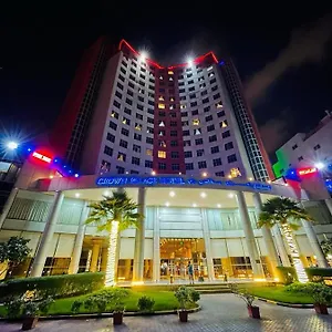 Hotel Crown Palace
