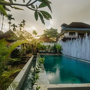 Taman By Prasi Holiday park